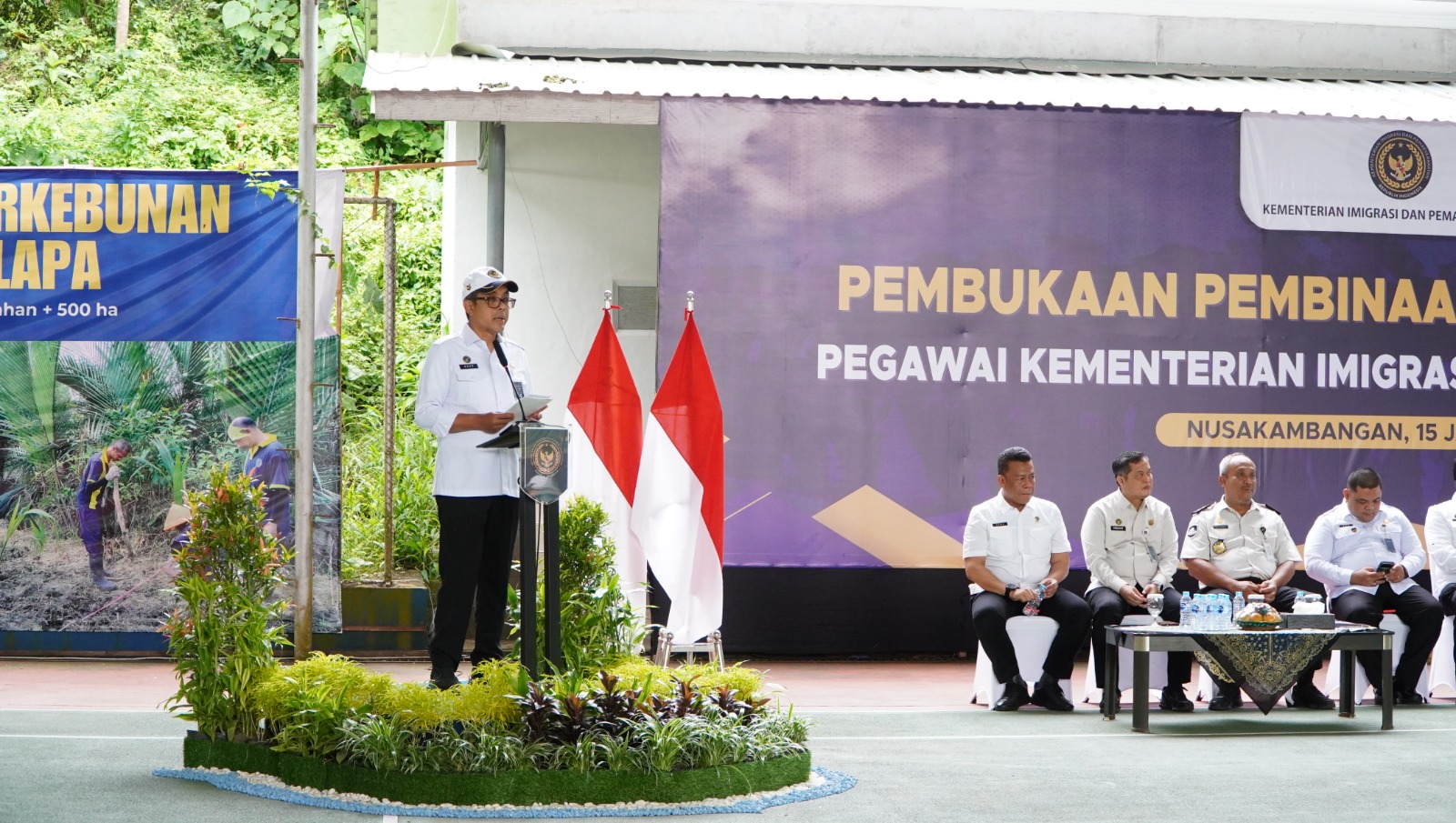 Sekjen Kemenimipas Buka Kegiatan Pembinaan Mental Terpadu di Lingkungan Kementerian Imigrasi dan Pemasyarakatan Tahun 2026 di Pulau Nusakambangan